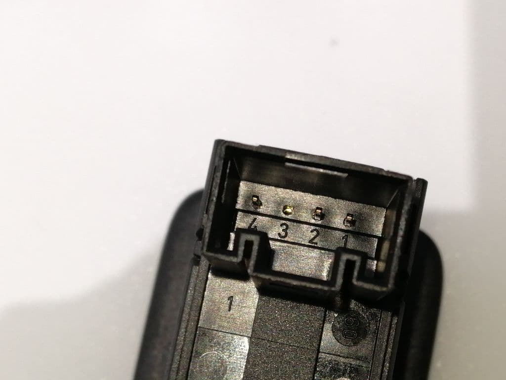Mando elevalunas delantero derecho VOLKSWAGEN TOUAREG (7L6) 5