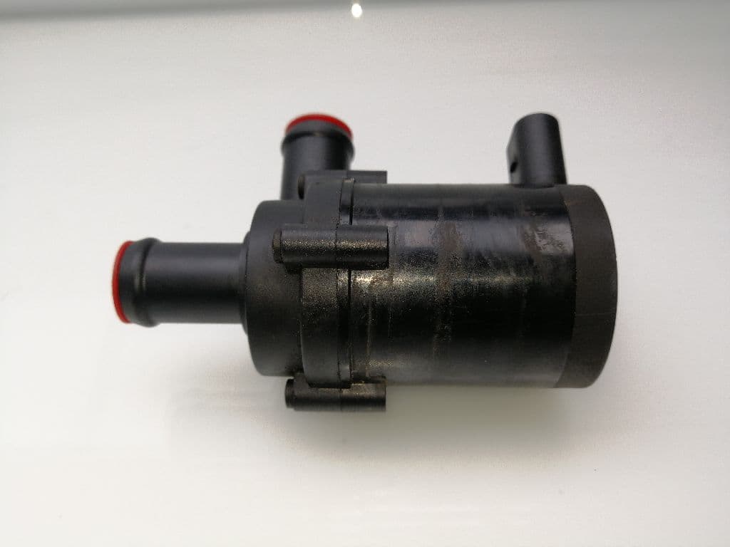 Bomba agua VOLKSWAGEN TOUAREG (7L6) 2