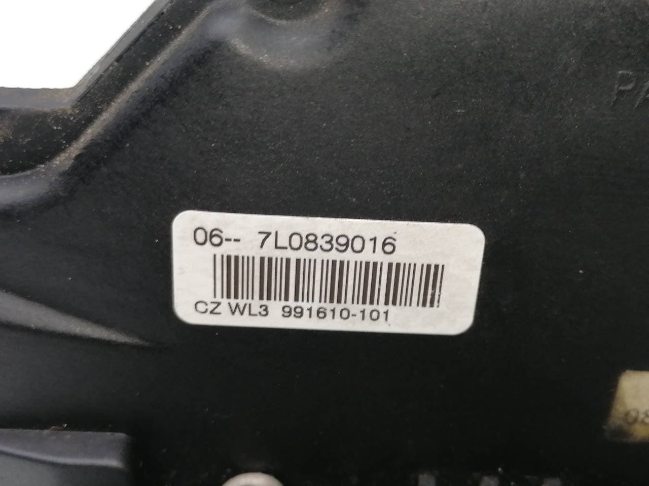 Cerradura puerta trasera derecha VOLKSWAGEN TOUAREG (7L6) 3