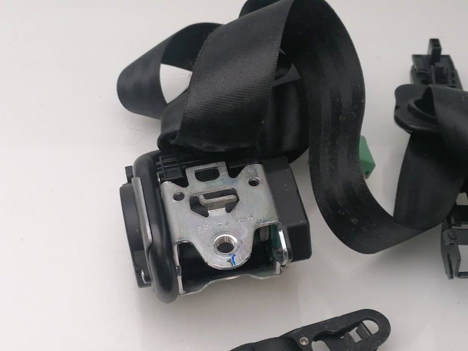 Cinturon seguridad delantero derecho VOLKSWAGEN TOUAREG (7L6) 2