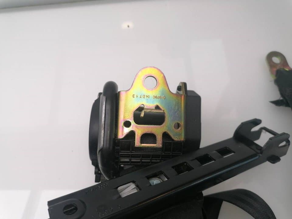 Cinturon seguridad trasero derecho VOLKSWAGEN TOUAREG (7L6) 3