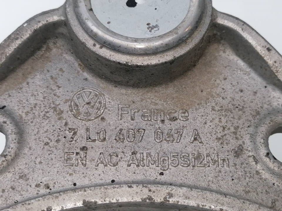 Brazo suspension superior delantero izquierdo VOLKSWAGEN TOUAREG (7L6) 2