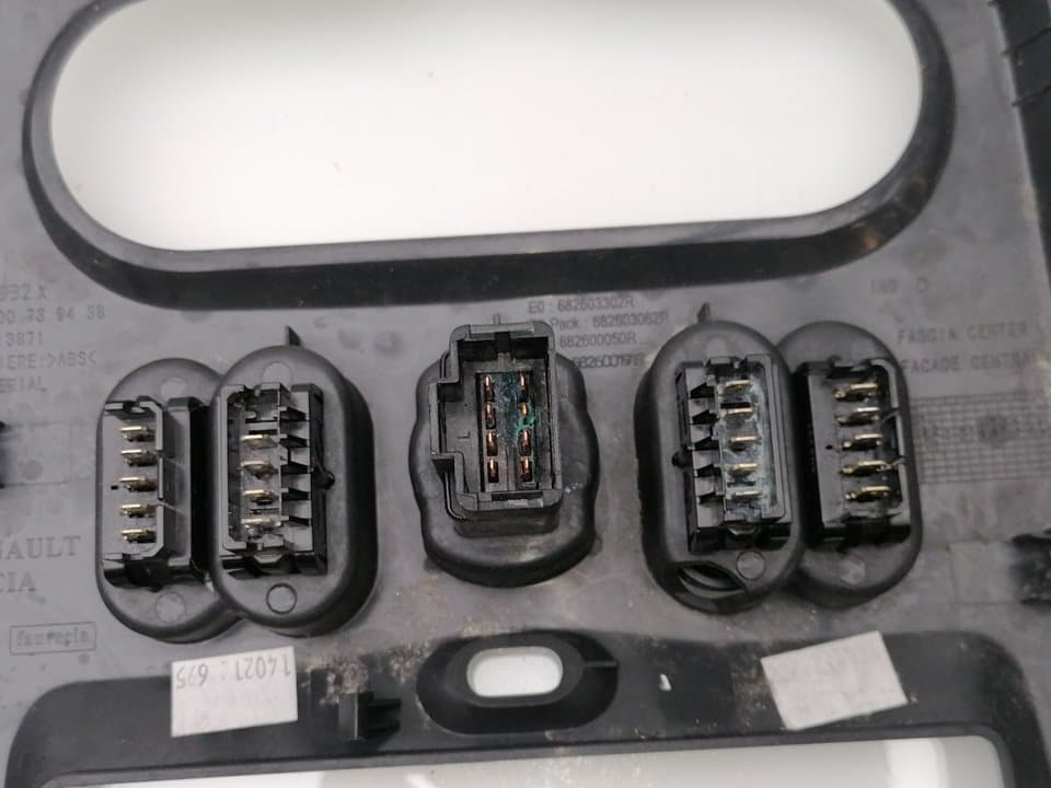 Mando multifuncion DACIA LOGAN 3