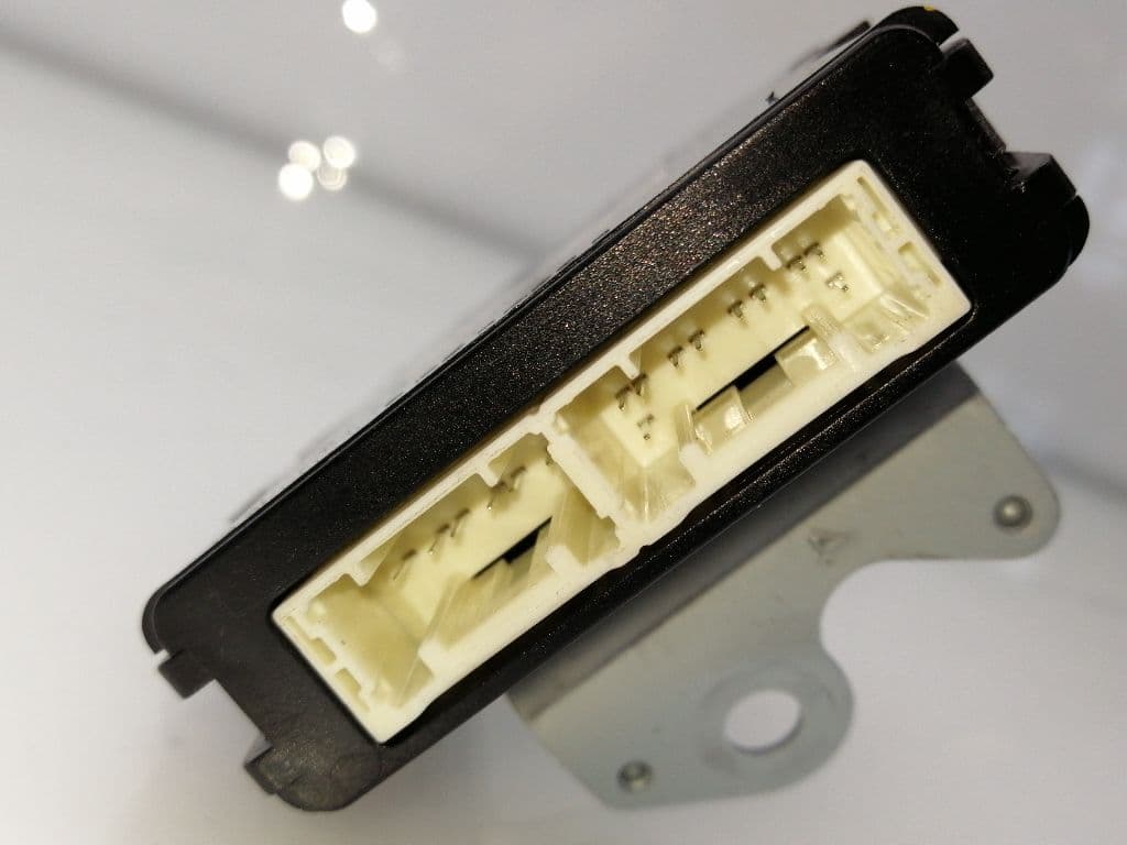 Modulo electronico TOYOTA AURIS 3