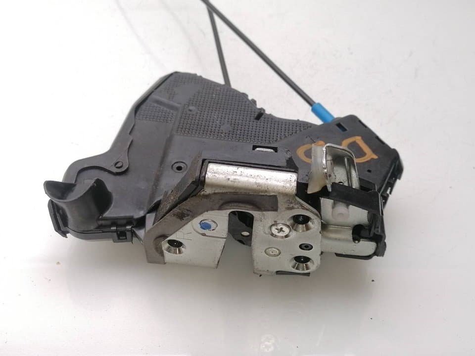 Cerradura puerta delantera derecha TOYOTA AURIS