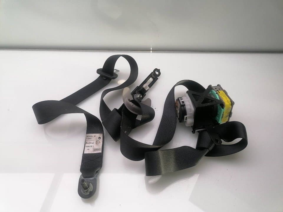 Cinturon seguridad delantero izquierdo TOYOTA AURIS