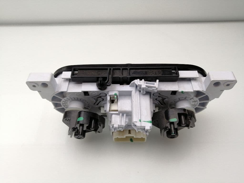 Recambio DACIA SANDERO ref. 275105810R 3