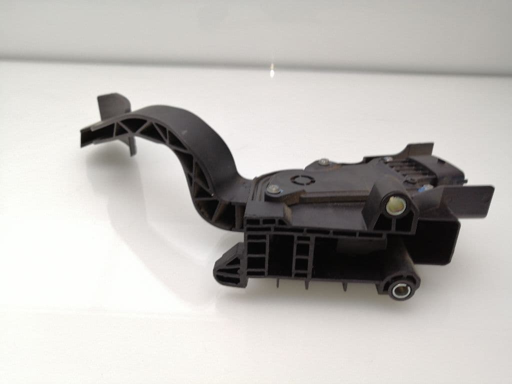 Pedal acelerador FIAT FIORINO 2