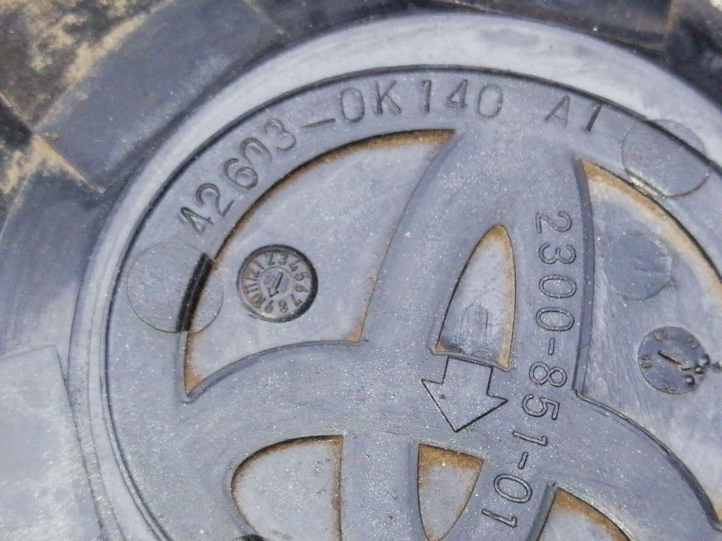 Tapacubos TOYOTA HILUX (KUN) 3