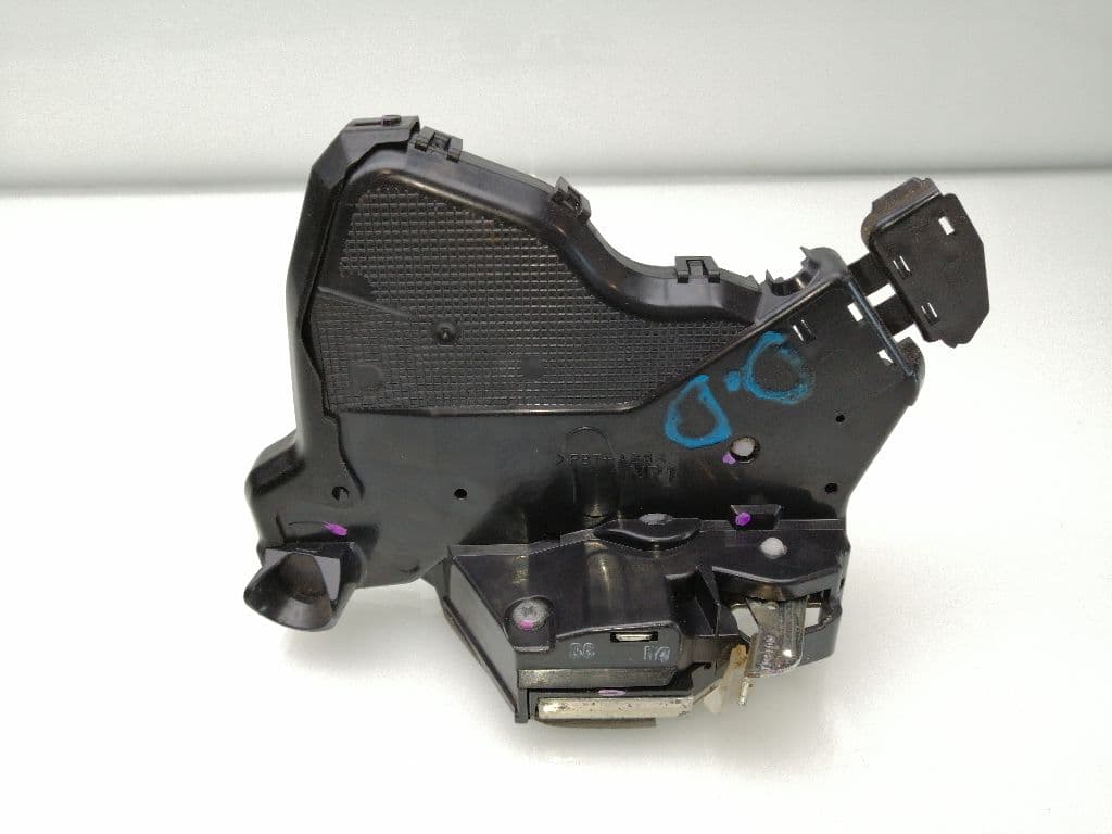 Cerradura puerta delantera derecha TOYOTA HILUX (KUN) 4