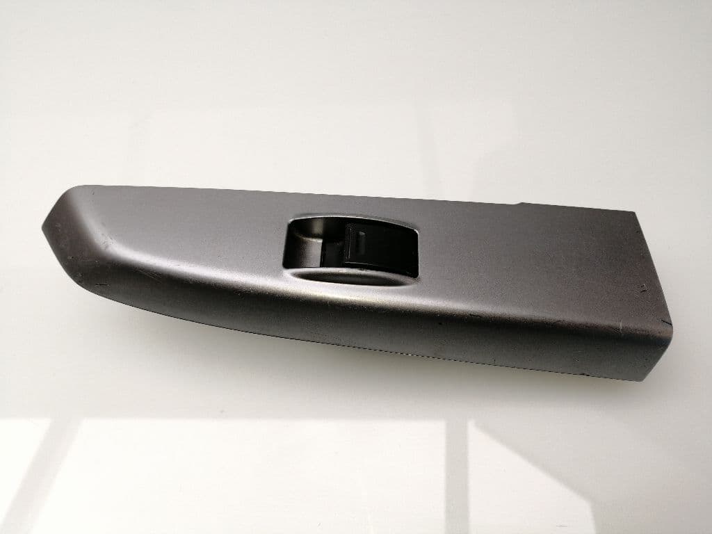 Mando elevalunas trasero derecho TOYOTA HILUX (KUN)