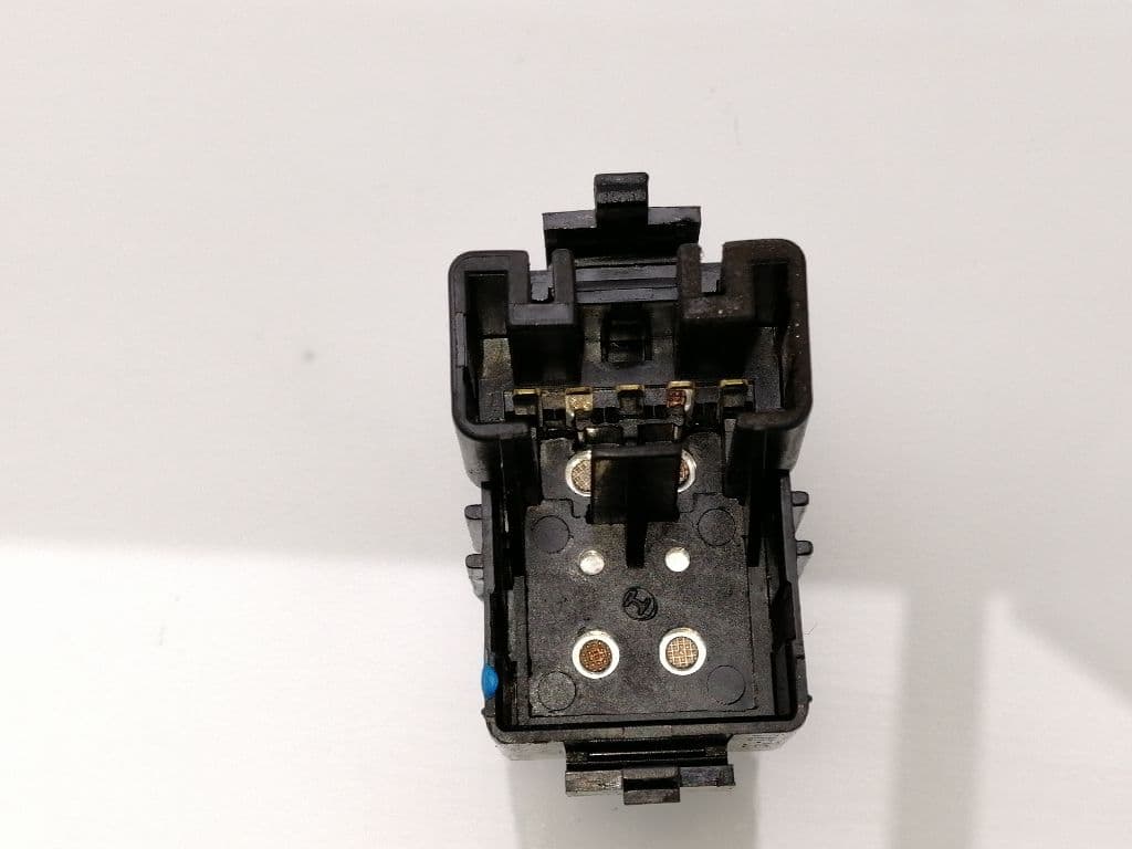 Mando elevalunas trasero izquierdo TOYOTA HILUX (KUN) 3