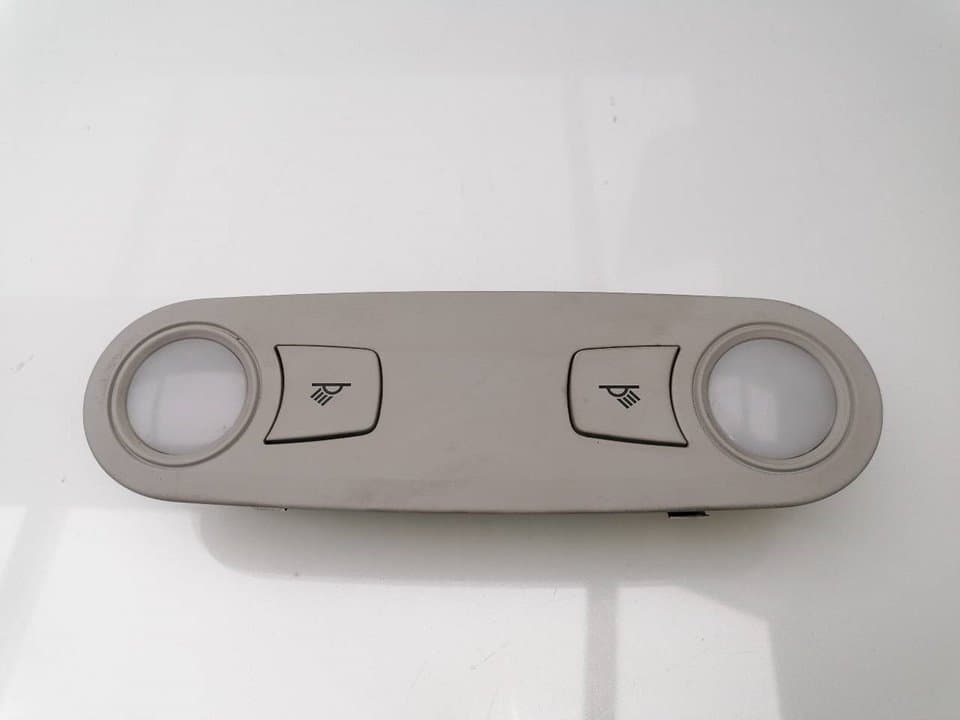 Luz interior AUDI A5 COUPE (F53)