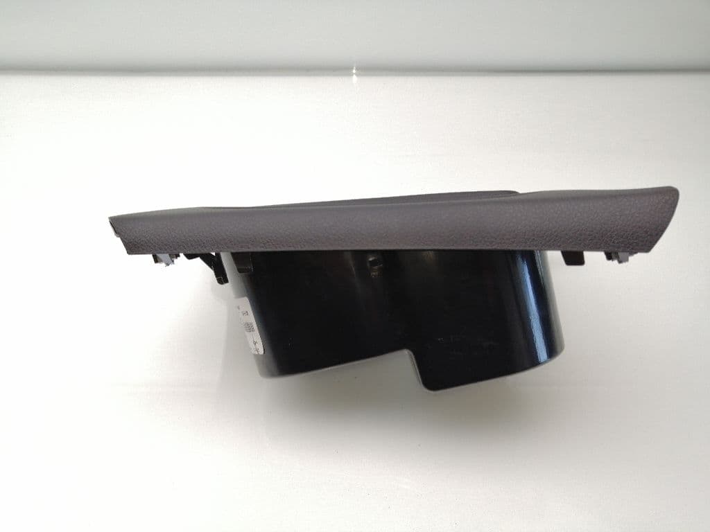 Plastico MERCEDES-BENZ CLASE A (W176) 3