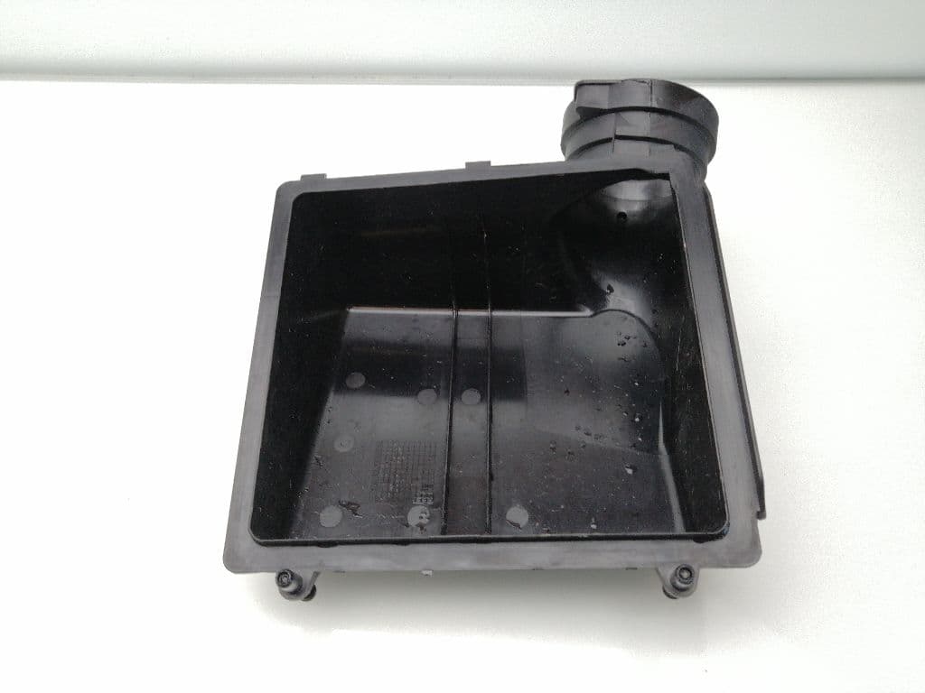 Plastico MERCEDES-BENZ CLASE A (W176) 2