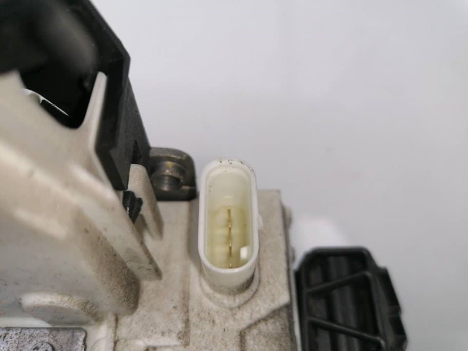 Cerradura puerta trasera izquierda MERCEDES-BENZ CLASE A (W176) 4