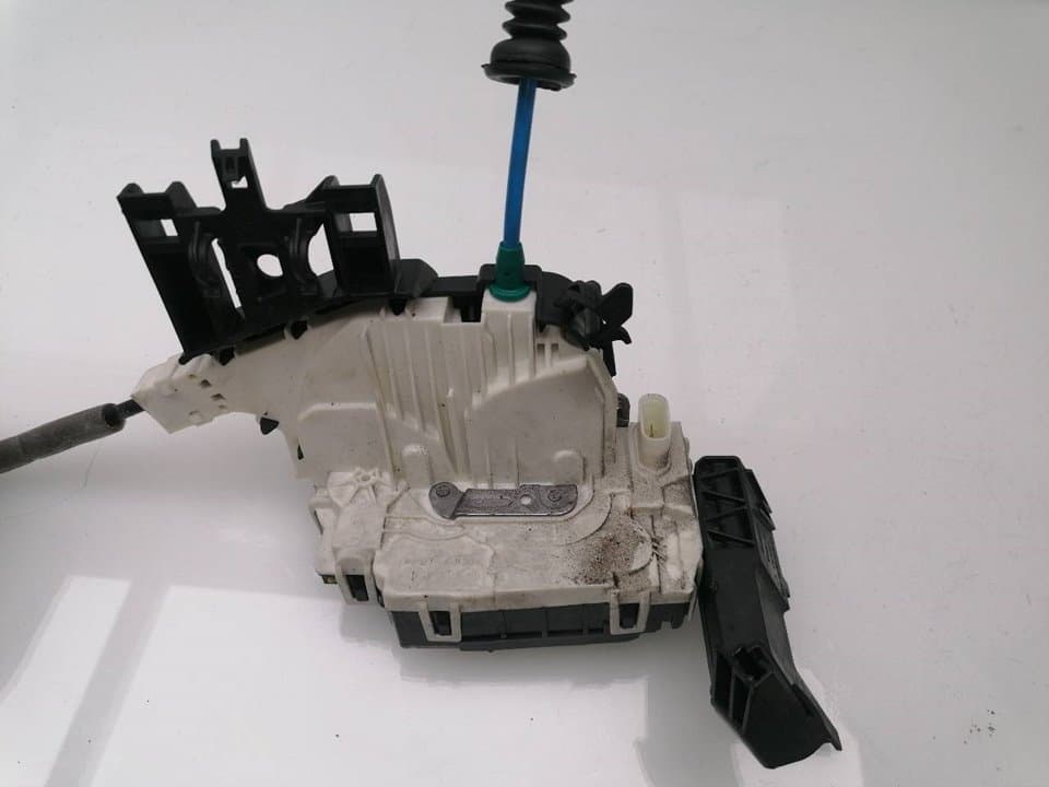 Cerradura puerta trasera izquierda MERCEDES-BENZ CLASE A (W176) 3