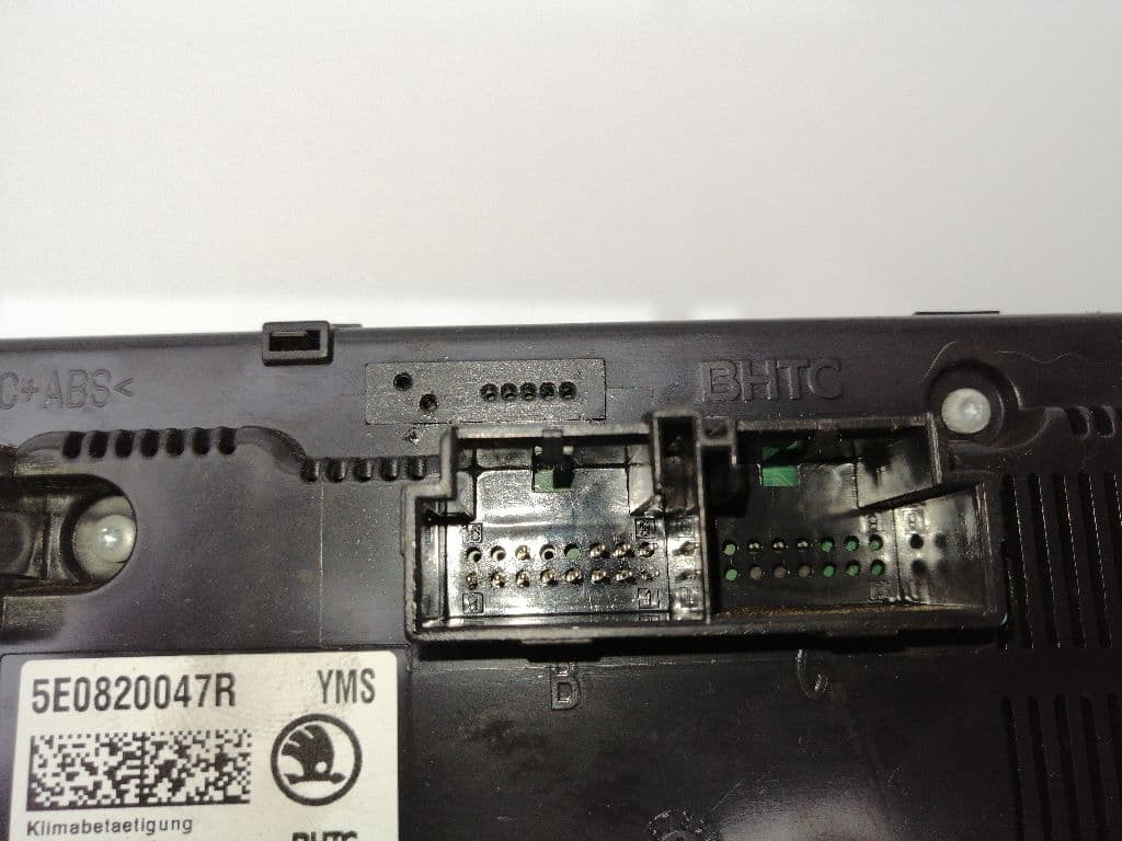 Recambio SKODA OCTAVIA BERLINA (1Z3) ref. 5E0820047R 3