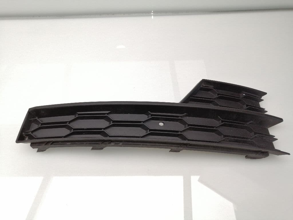 Plastico SKODA OCTAVIA BERLINA (1Z3)