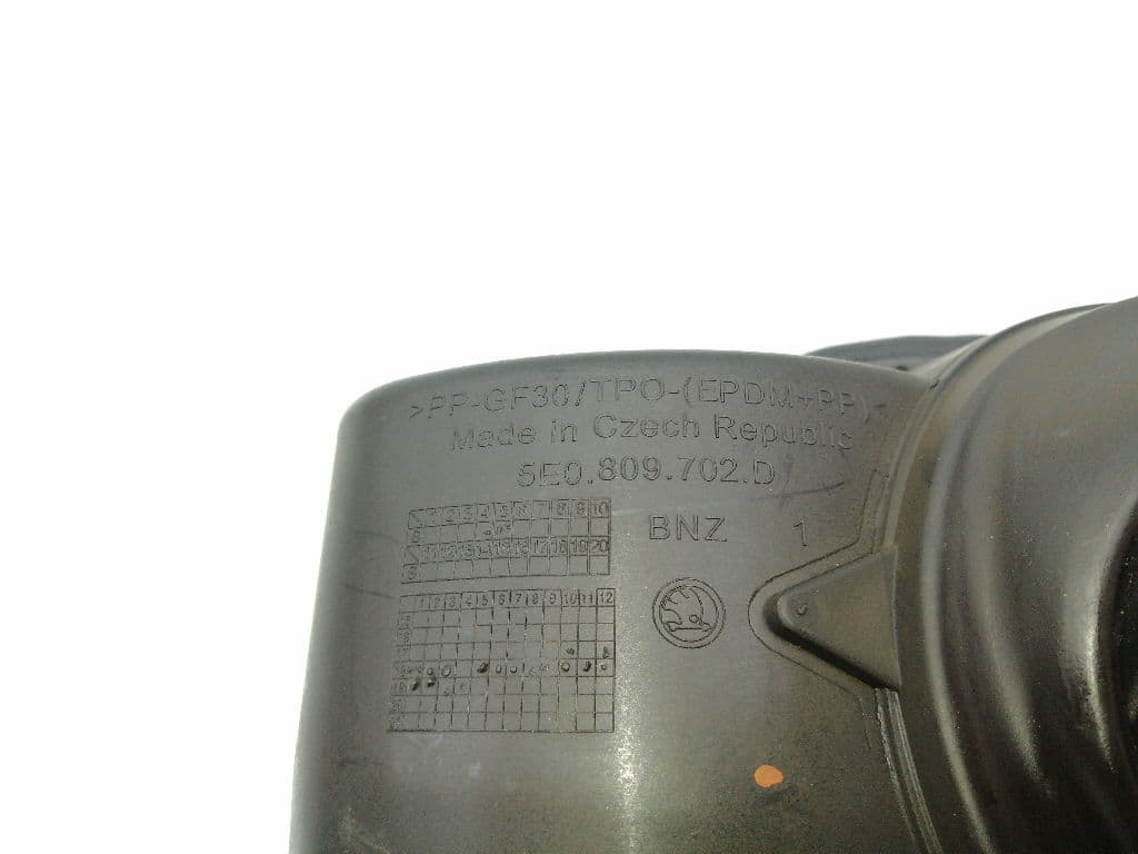 Tapa exterior combustible SKODA OCTAVIA BERLINA (1Z3) 3