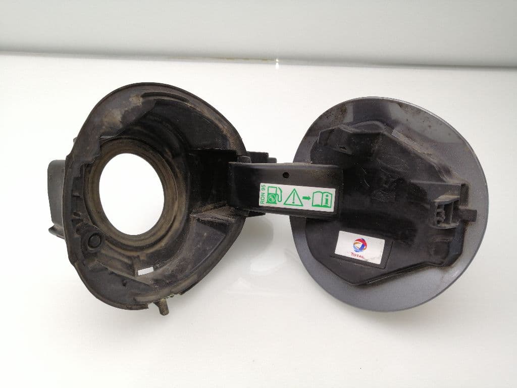 Tapa exterior combustible PEUGEOT 308 2