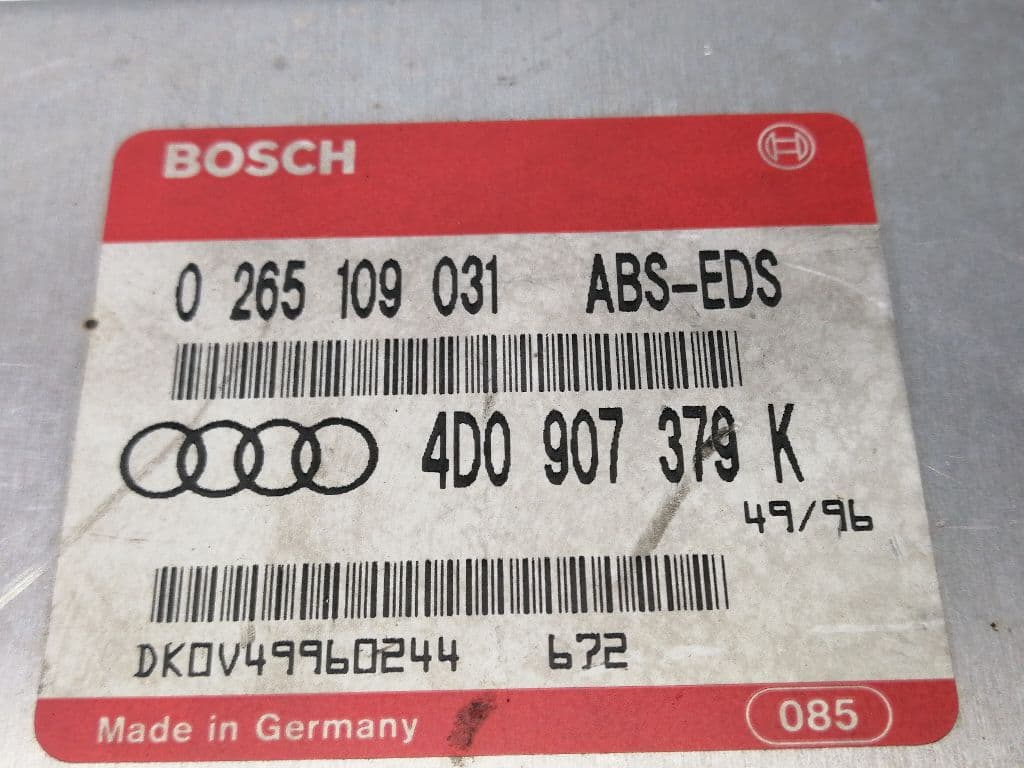 Centralita motor uce AUDI A6 BERLINA (4B2) 3