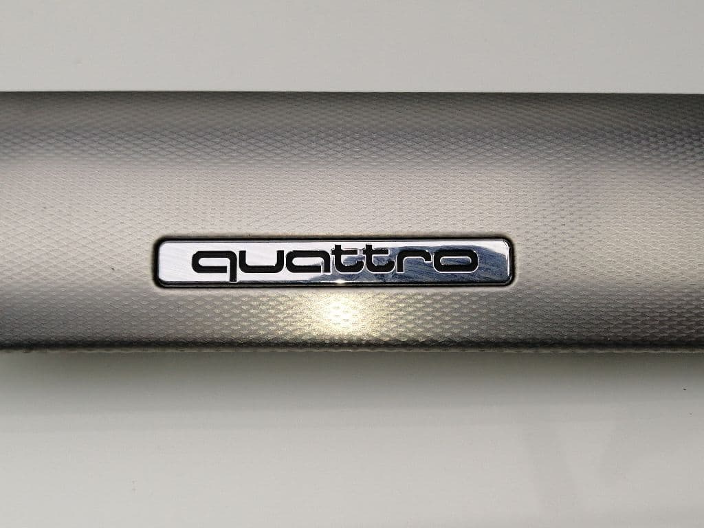 Plastico AUDI A4 AVANT (B5) 2