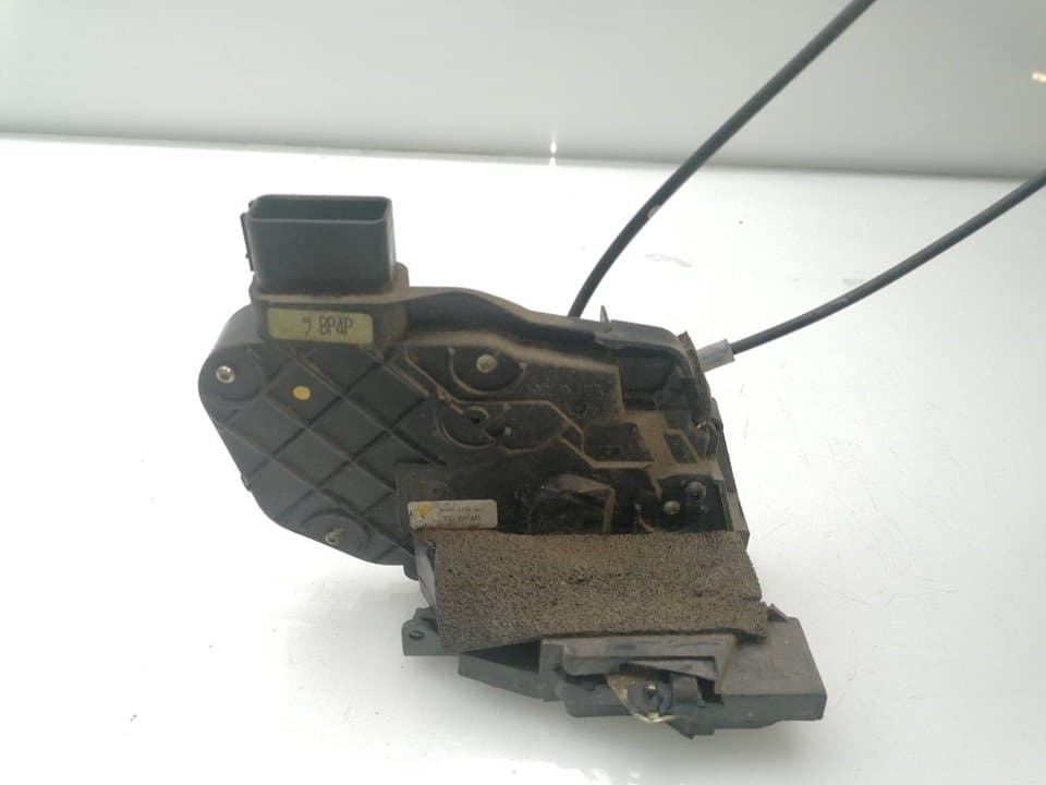 Cerradura puerta trasera izquierda MAZDA 3 LIM 4