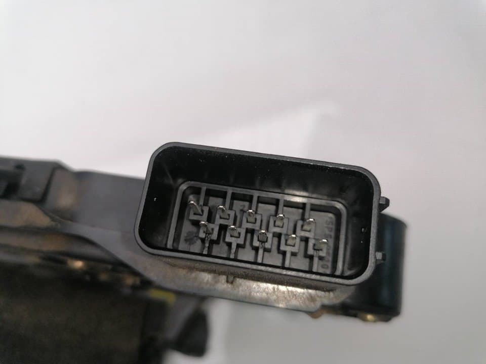 Cerradura puerta delantera derecha MAZDA 3 LIM 4