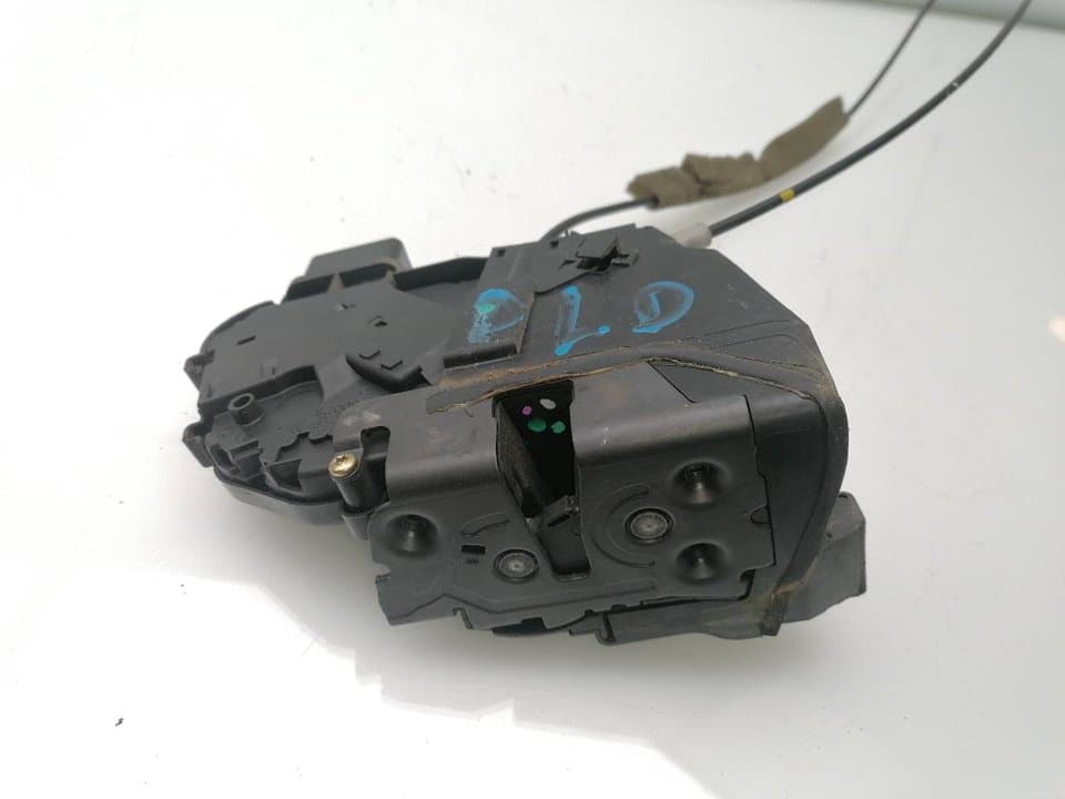 Cerradura puerta delantera derecha MAZDA 3 LIM 2