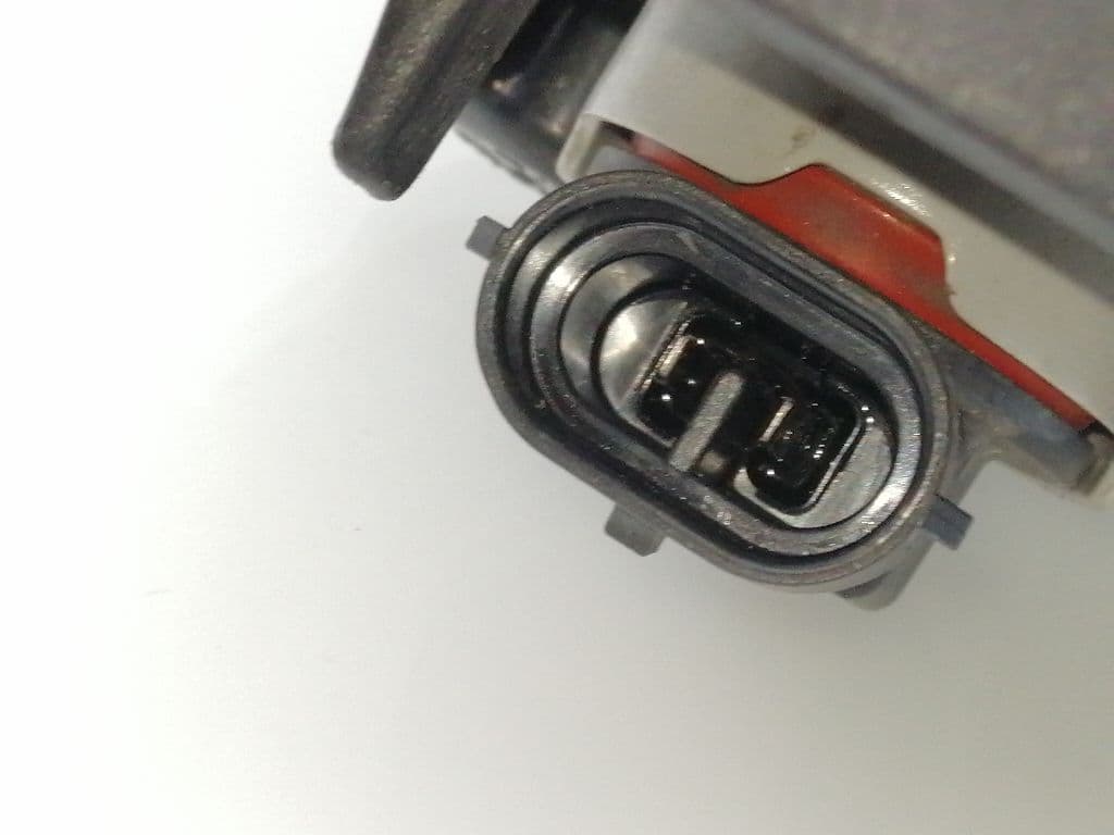 Faro antiniebla izquierdo CHEVROLET CAPTIVA 4