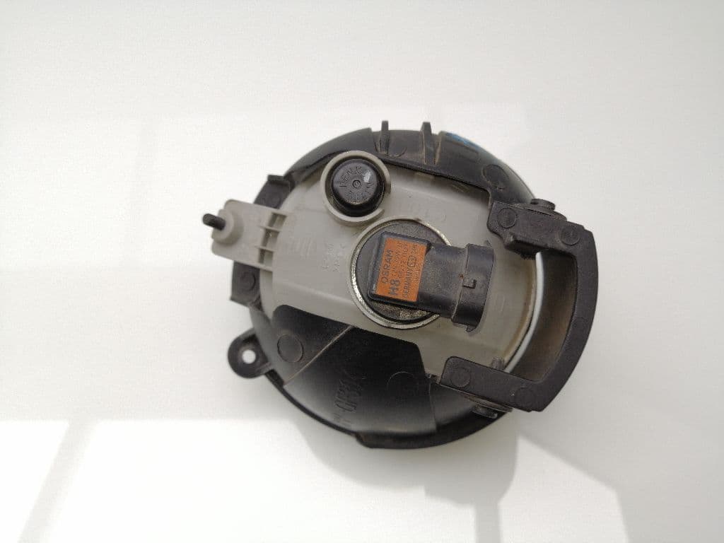 Faro antiniebla izquierdo CHEVROLET CAPTIVA 3