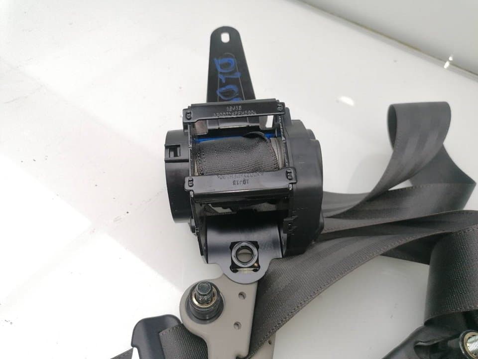 Cinturon seguridad delantero derecho CHEVROLET CAPTIVA 2