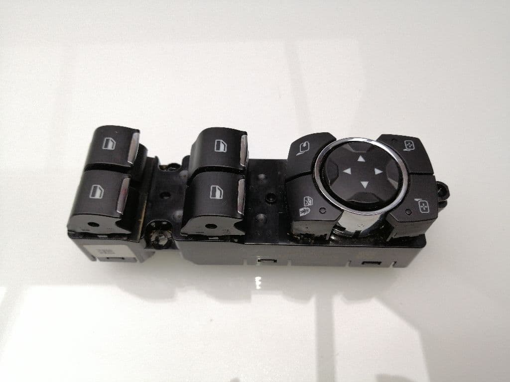 Mando elevalunas delantero izquierdo FORD MONDEO BER