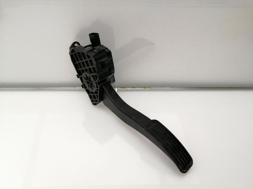 Pedal acelerador FORD MONDEO BER