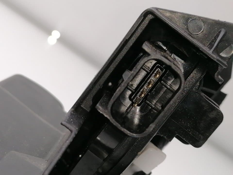 Cerradura puerta delantera derecha KIA PICANTO 3