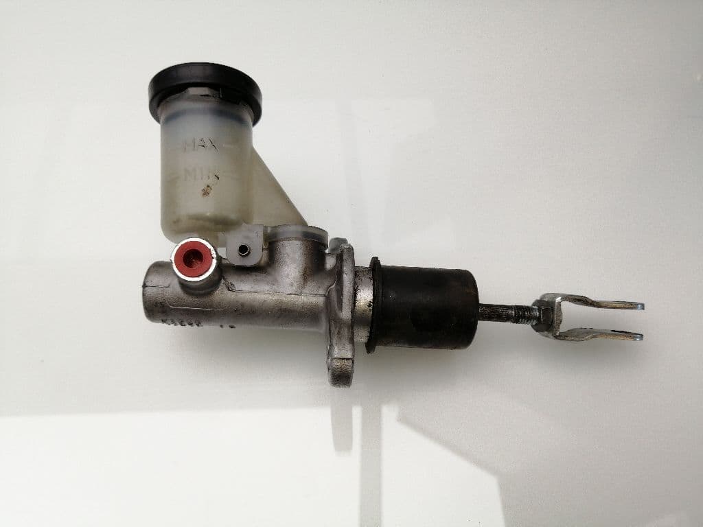 Bomba embrague NISSAN TERRANO/TERRANO.II (R20)
