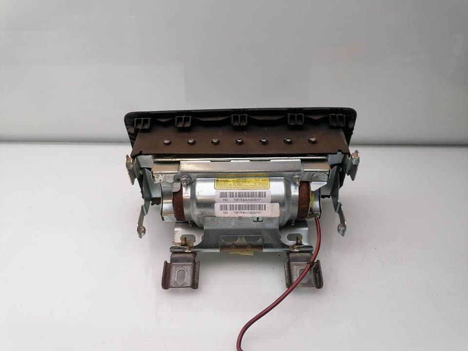 Airbag delantero derecho NISSAN TERRANO/TERRANO.II (R20) 3