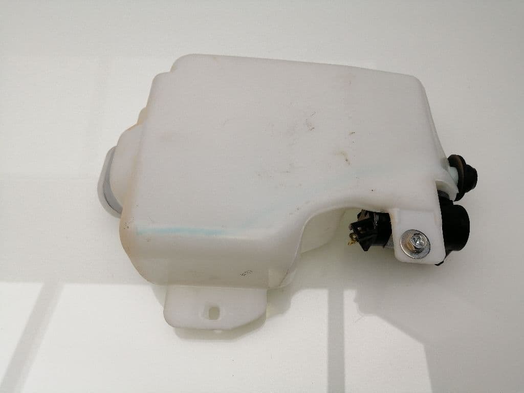 Deposito limpia MITSUBISHI MONTERO (V80/V90) 4