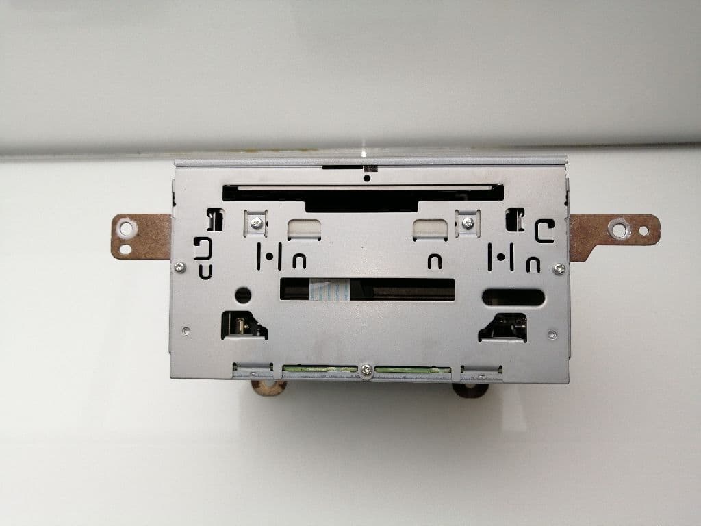 Sistema audio / radio cd MITSUBISHI MONTERO (V80/V90) 3