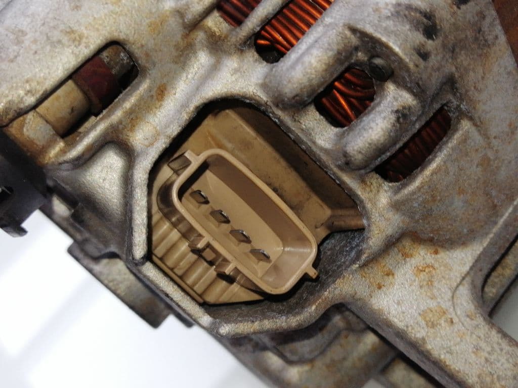 Alternador MITSUBISHI MONTERO (V80/V90) 4