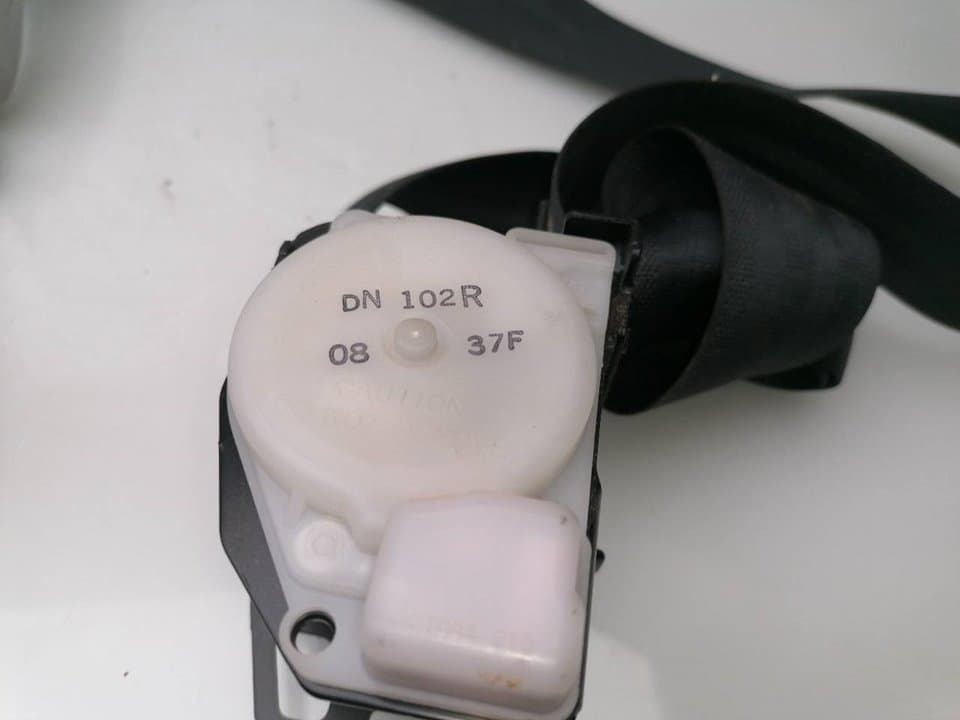 Cinturon seguridad trasero derecho MITSUBISHI MONTERO (V80/V90) 3