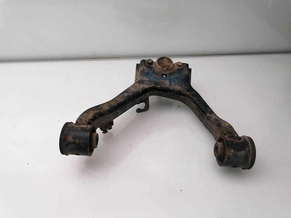 Brazo suspension superior delantero derecho MITSUBISHI MONTERO (V80/V90) 2