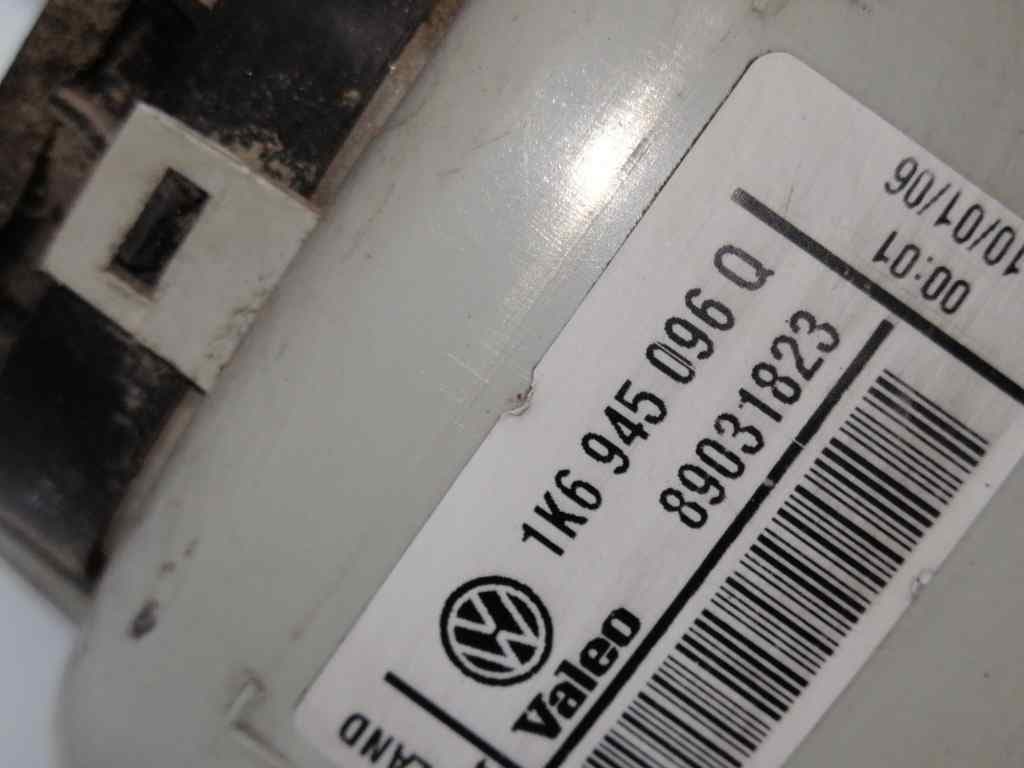 Piloto trasero derecho VOLKSWAGEN GOLF V BERLINA (1K1) 2