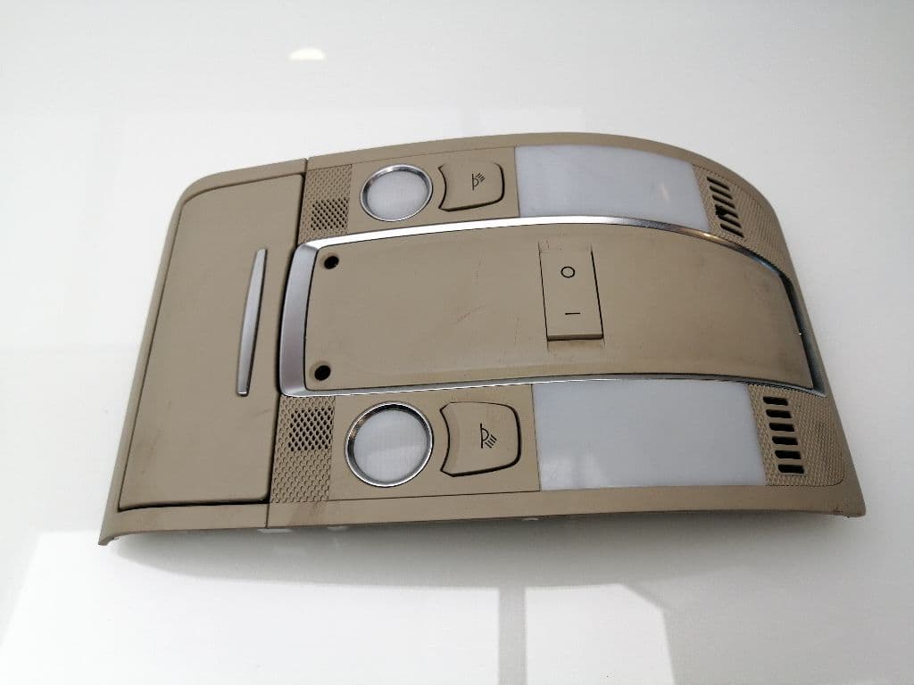 Luz interior AUDI Q7 (4L)