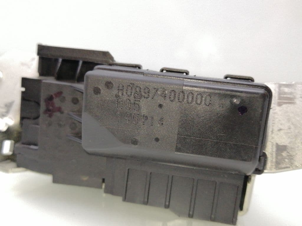 Cerradura maletero / porton MERCEDES-BENZ CLASE C (W204) BERLINA 4