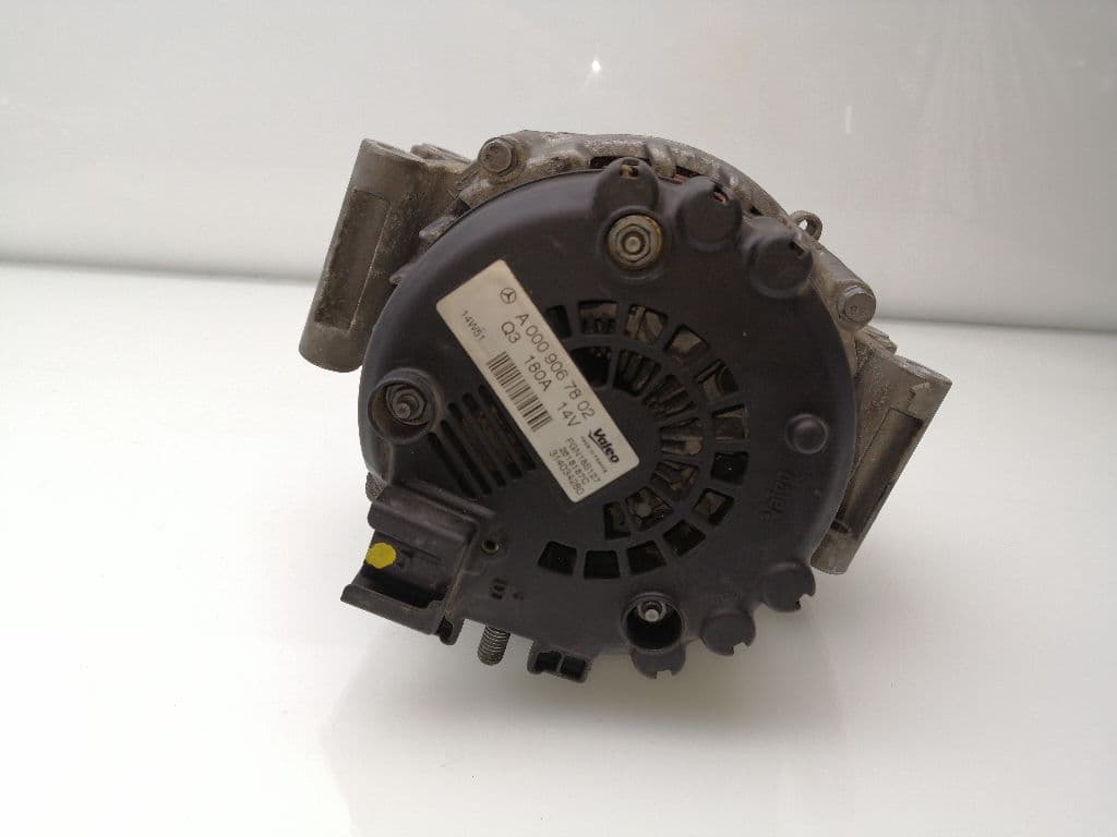 Alternador MERCEDES-BENZ CLASE C (W204) BERLINA 4