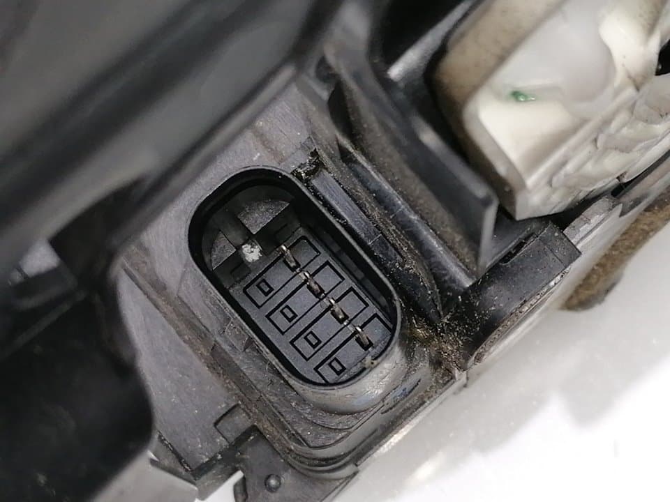 Cerradura puerta delantera izquierda MERCEDES-BENZ CLASE C (W204) BERLINA 5