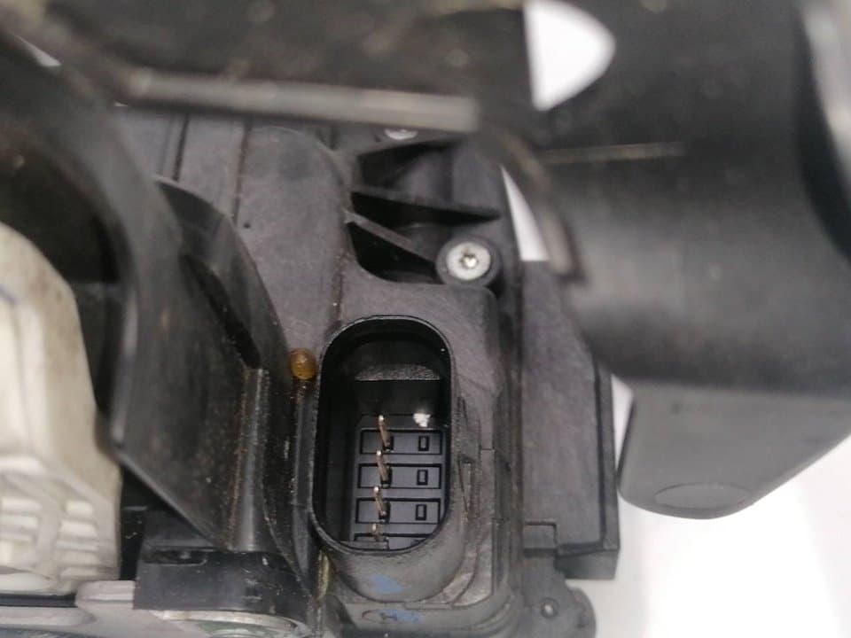 Cerradura puerta trasera derecha MERCEDES-BENZ CLASE C (W204) BERLINA 4