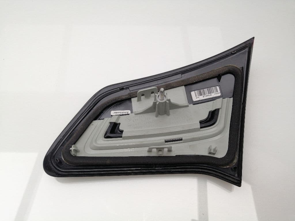 Piloto trasero izquierdo CITROEN C4 BERLINA 3